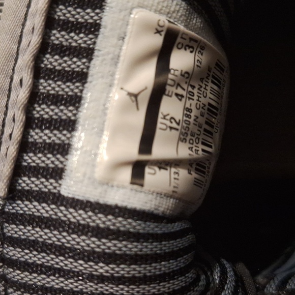 NIKE Jordan's Size 13 - Picture 4 of 6